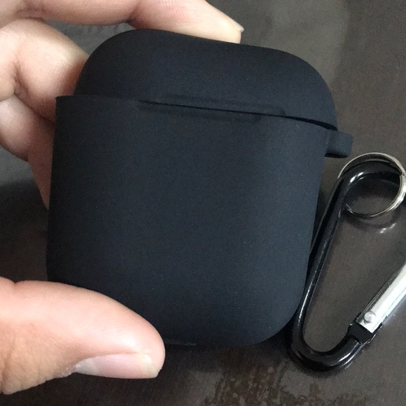 AirPod case - Picture 2 of 3